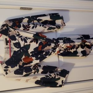 A Pea in the Pod Maternity Medium Top